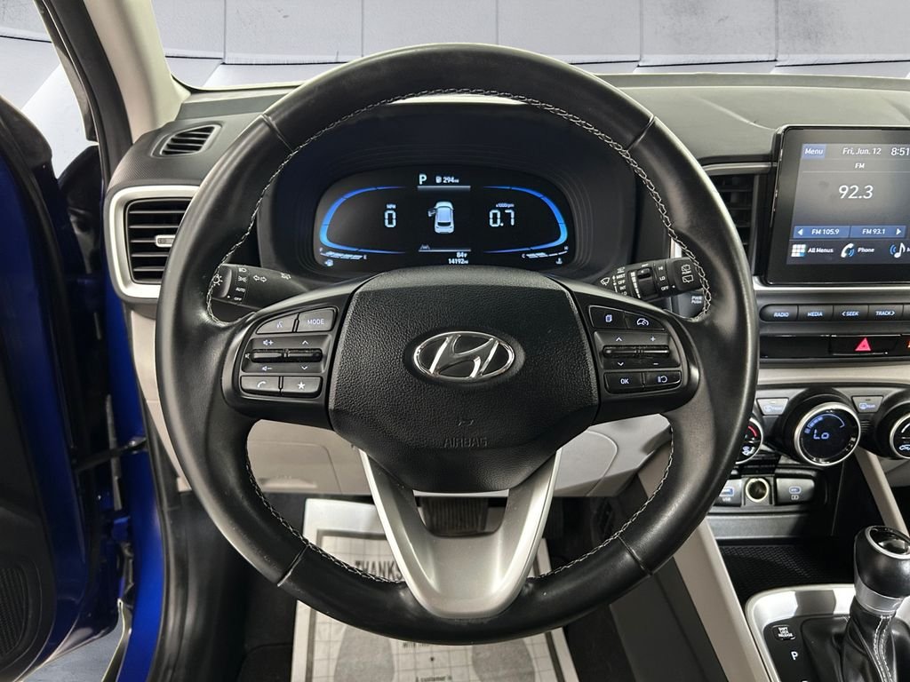 Used 2024 Blue Hyundai SEL image 9
