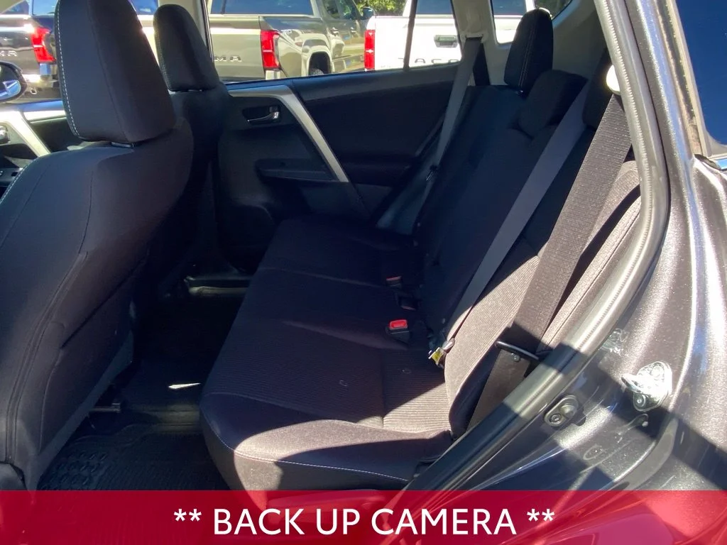 Used 2014 Gray Toyota XLE image 5