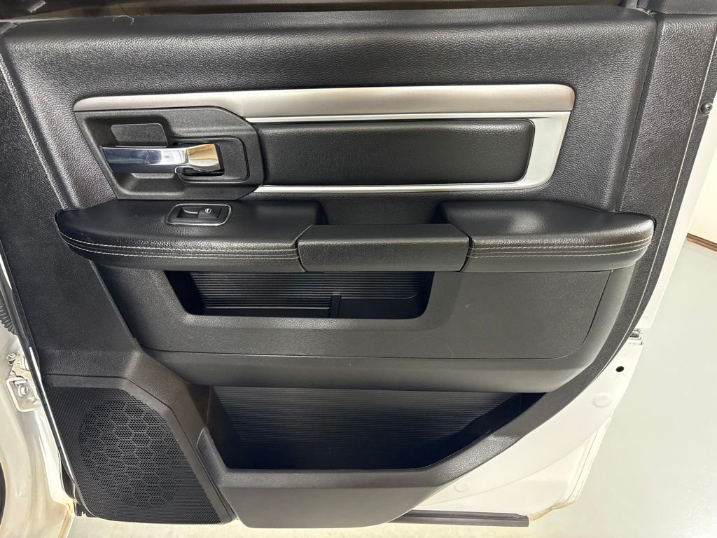 Used 2021 White Ram Warlock image 20