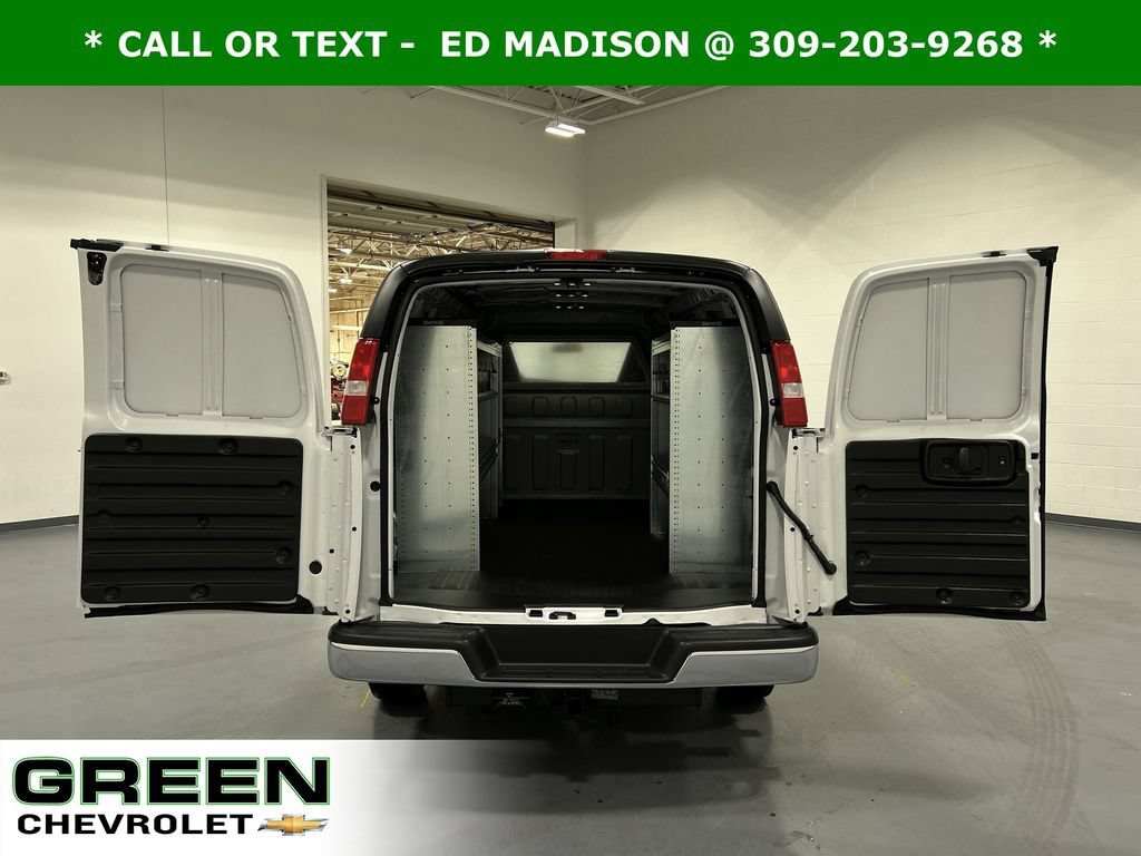 2025 Chevrolet Express Cargo Work Van - Photo 19