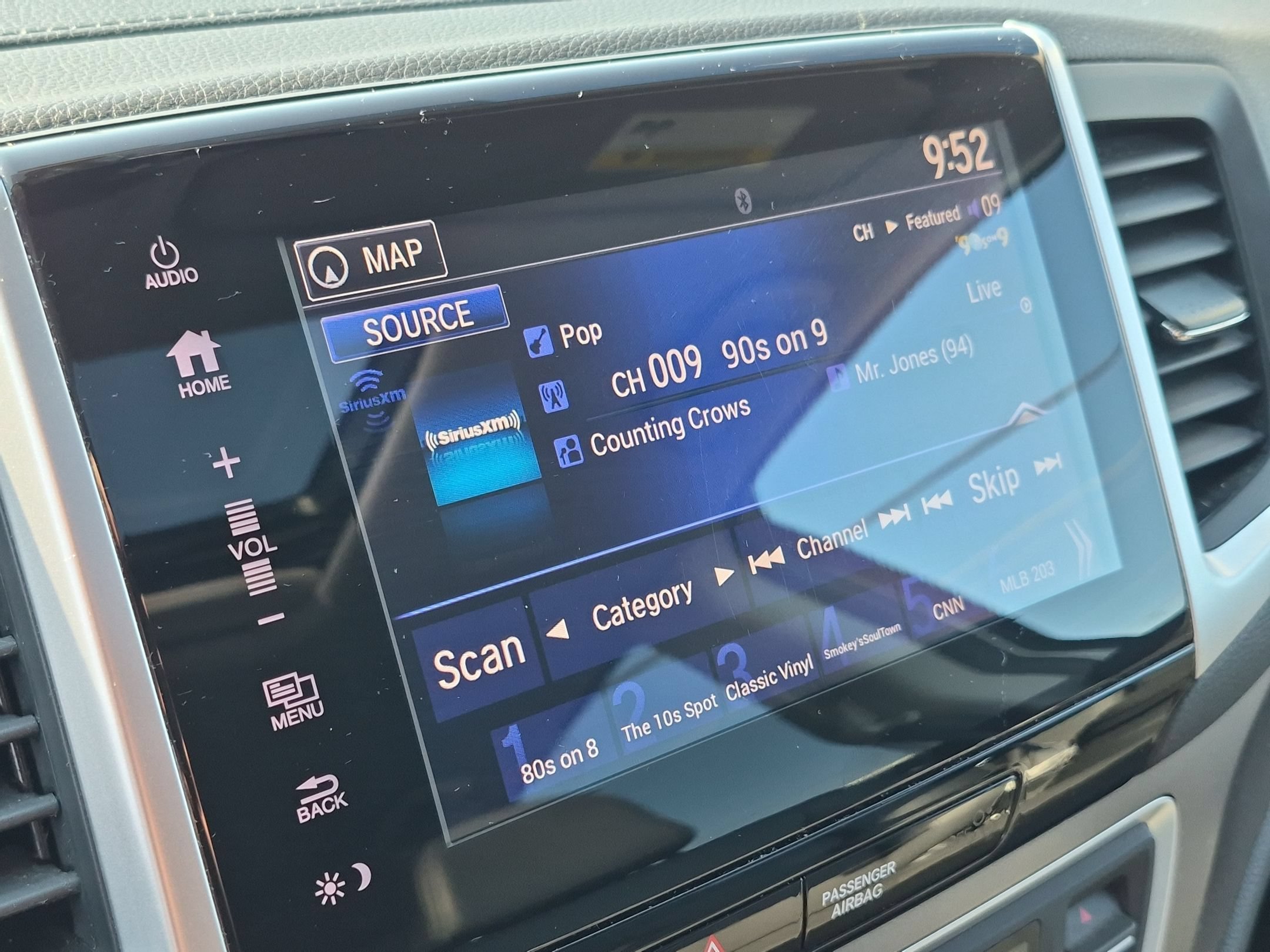 Used 2019 Modern Steel Metallic Honda RTL-T image 23