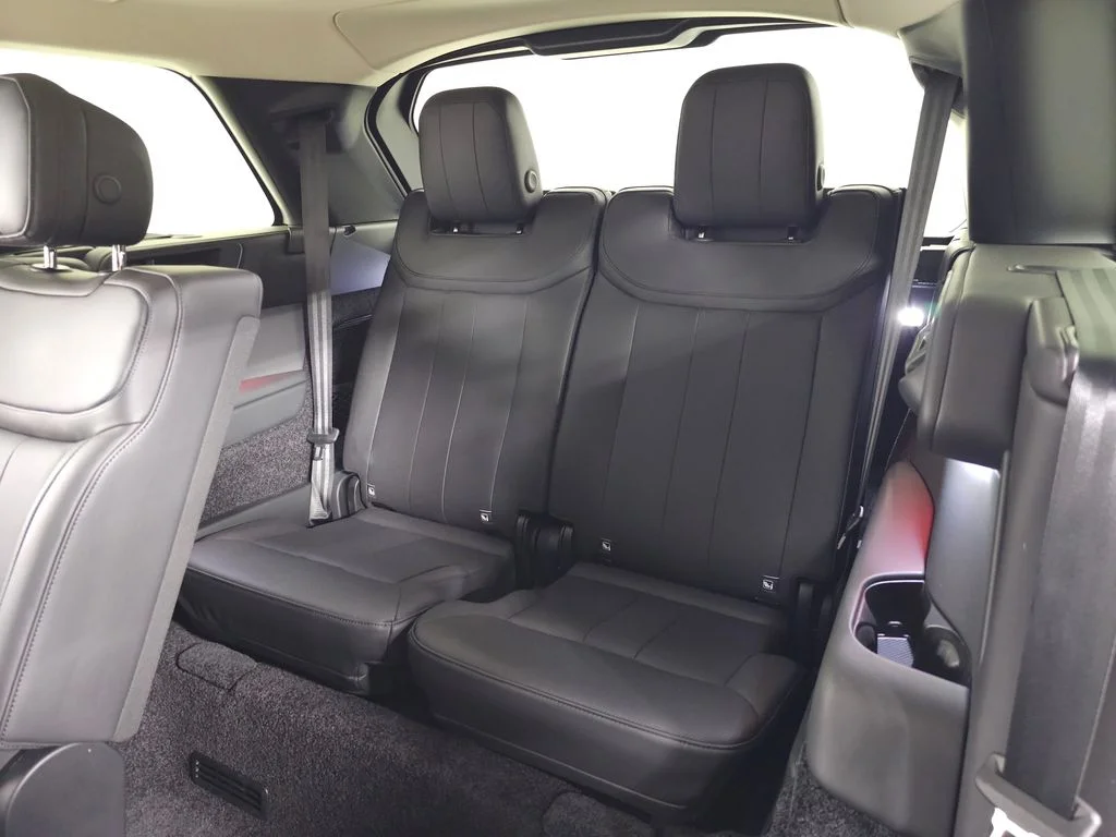 Certified Used 2025 White Land Rover SE image 38