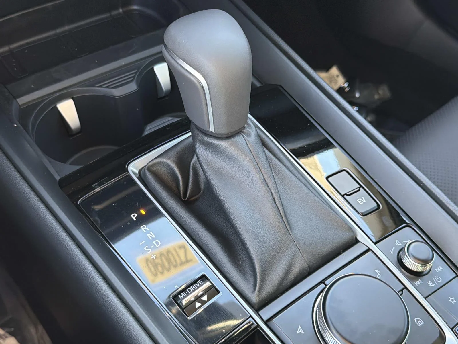2026 Mazda CX-50 Premium - Photo 11
