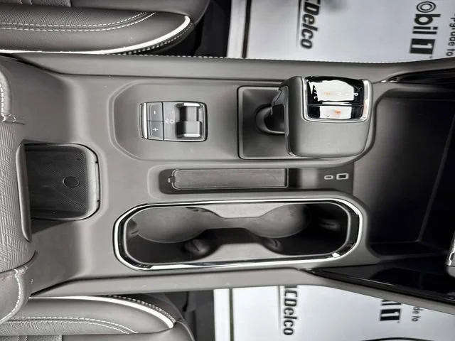 Used 2025 Summit White GMC AT4X image 80