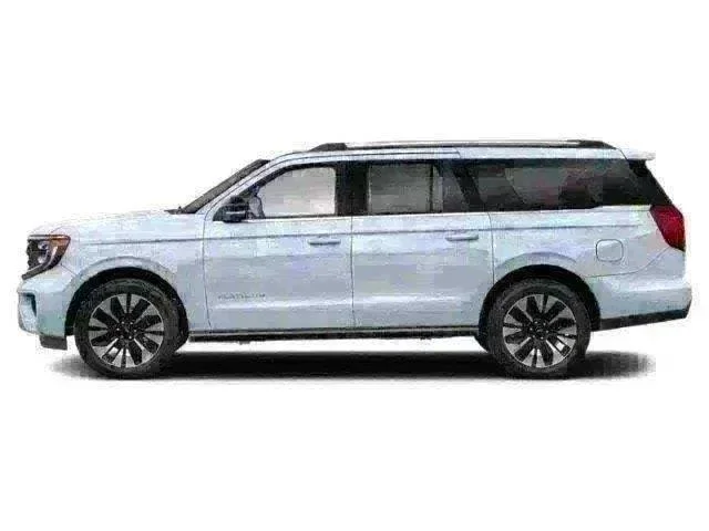 New 2027 Star White Ford Platinum image 3