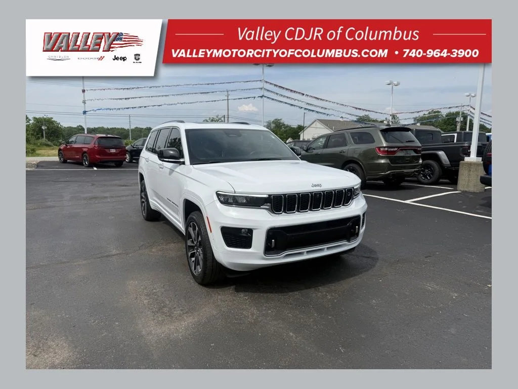 Used 2021 White/off-white Jeep Overland image 1