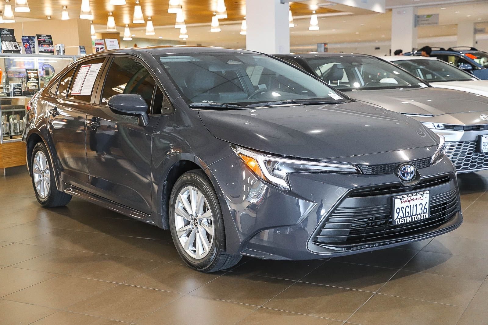 Certified Used 2025  Toyota LE image 3