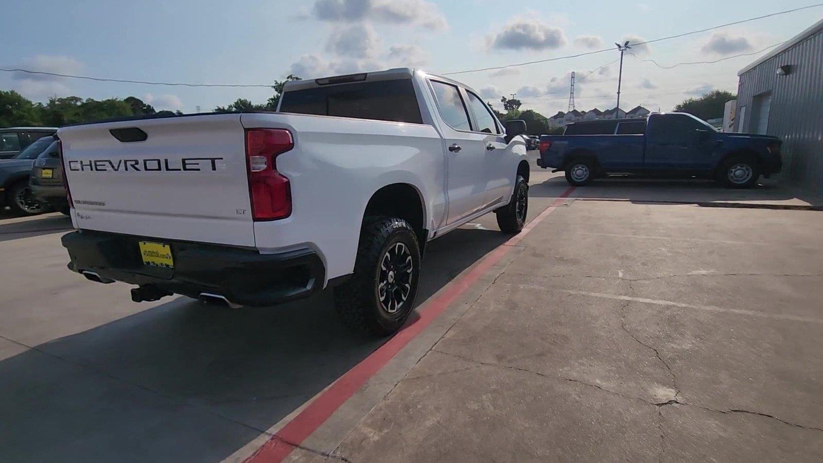 Certified Used 2020 SUMMIT WHITE Chevrolet LT Trail Boss image 8