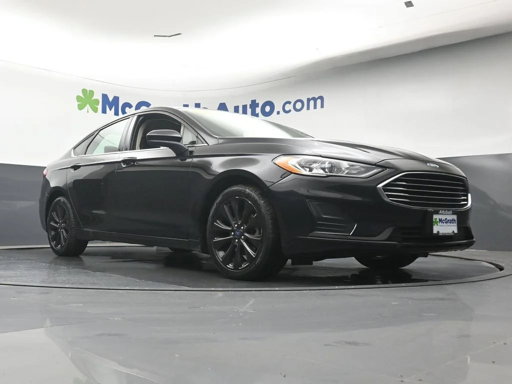 Used 2020 Black Ford SE image 26