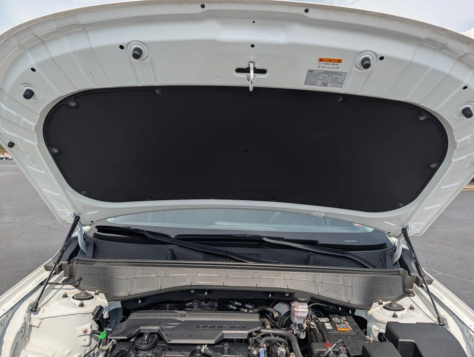 Used 2025 Atlas White Hyundai SEL image 33