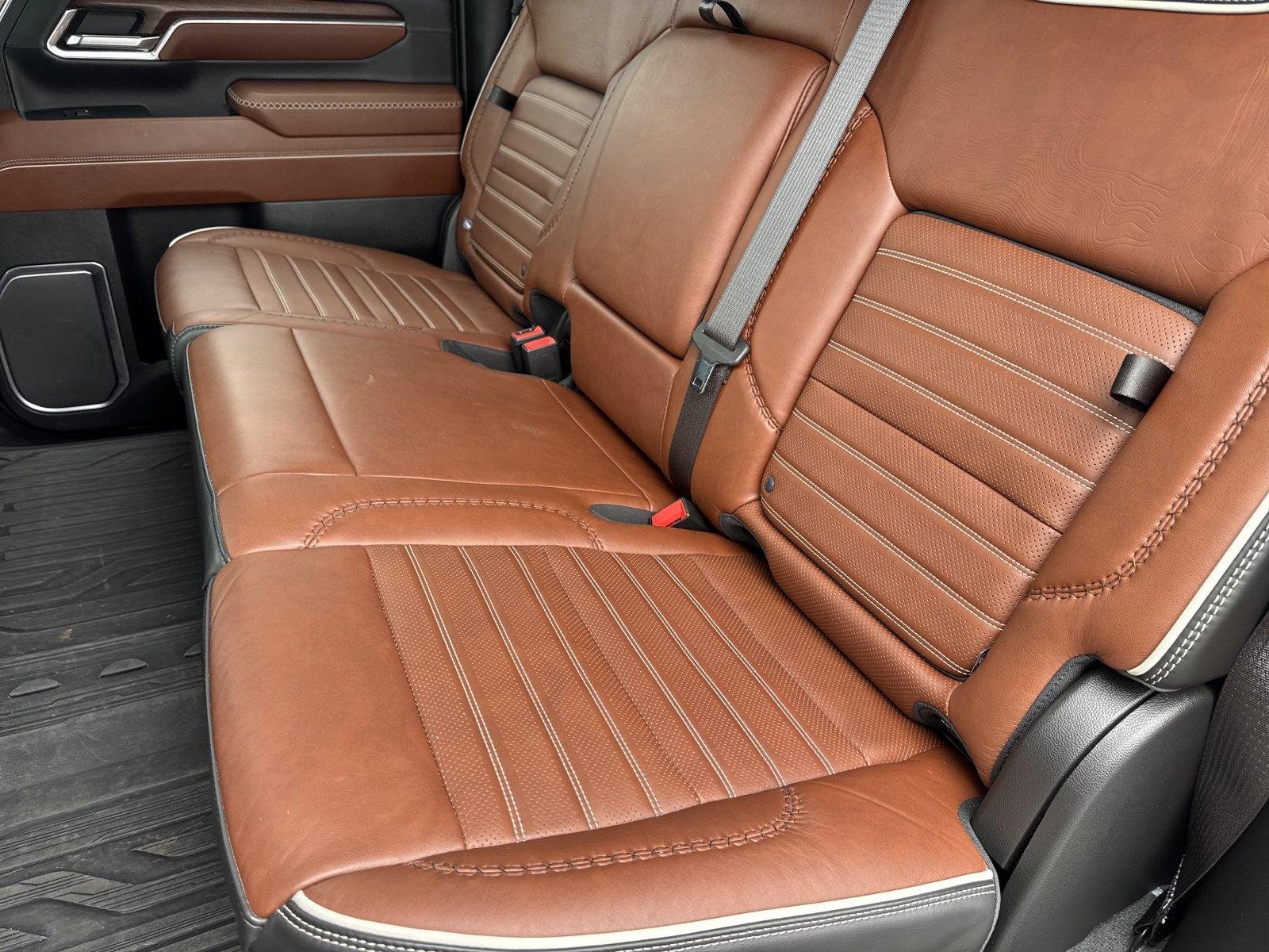 Used 2024 Onyx Black GMC Denali Ultimate image 33