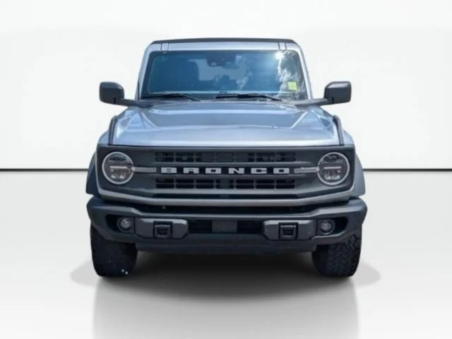 Used 2023 Silver Ford Base image 2