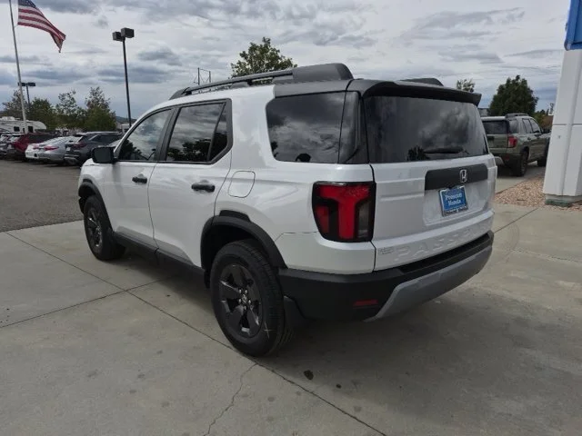 New 2026 Platinum White Pearl Honda RTL image 3