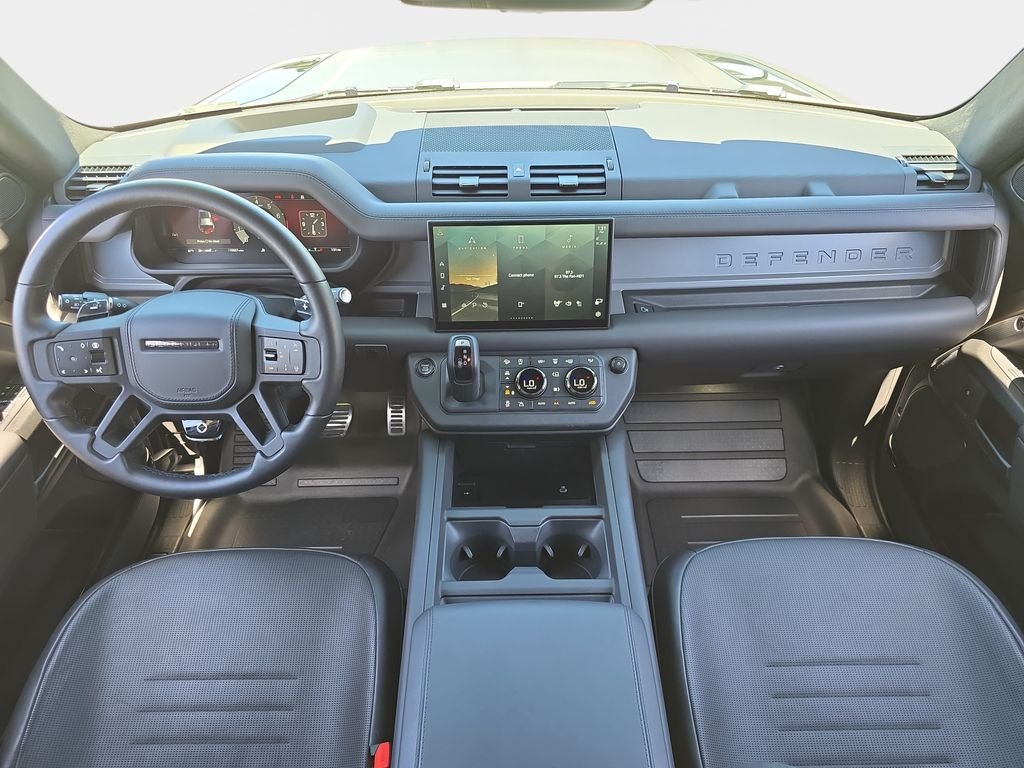 Used 2025 Brown Land Rover OCTA image 9
