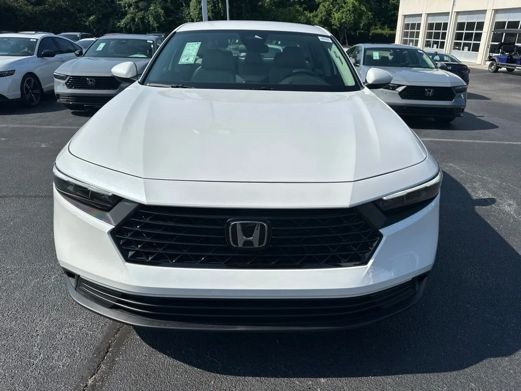 New 2026 Platinum White Pearl Honda LX image 8