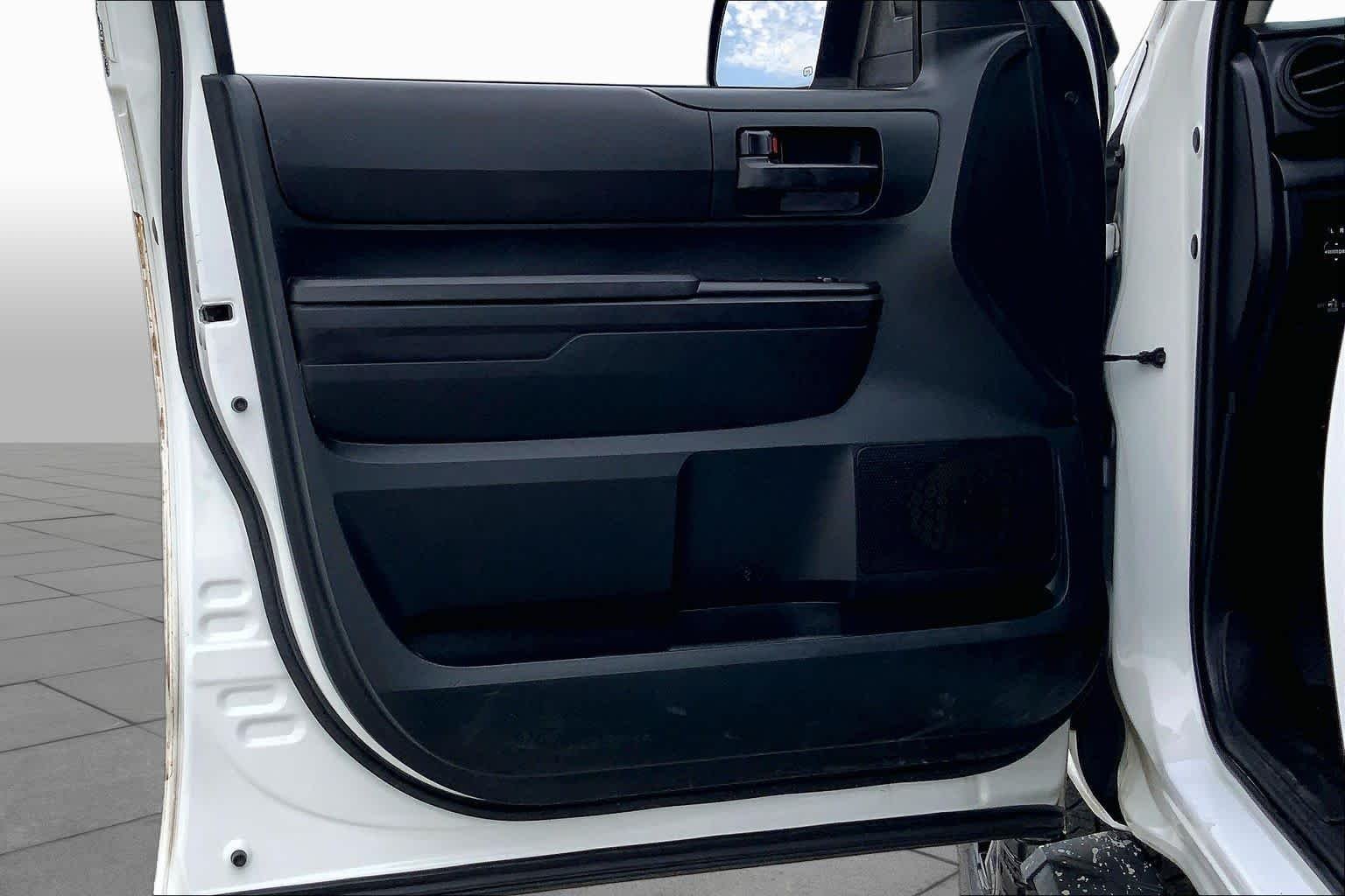 Used 2017 Super White Toyota SR image 21