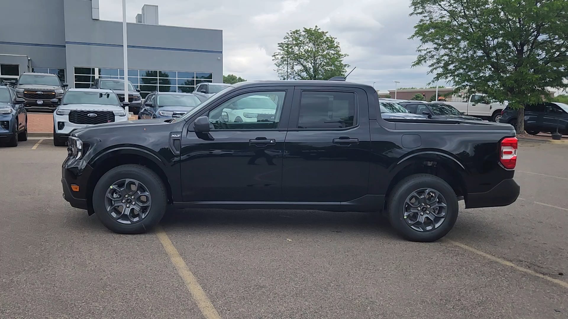 New 2026 Shadow Black Ford XLT image 2