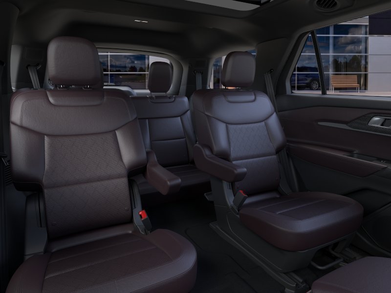 New 2026 Star White Metallic Tri-Coat Ford Platinum™ image 24