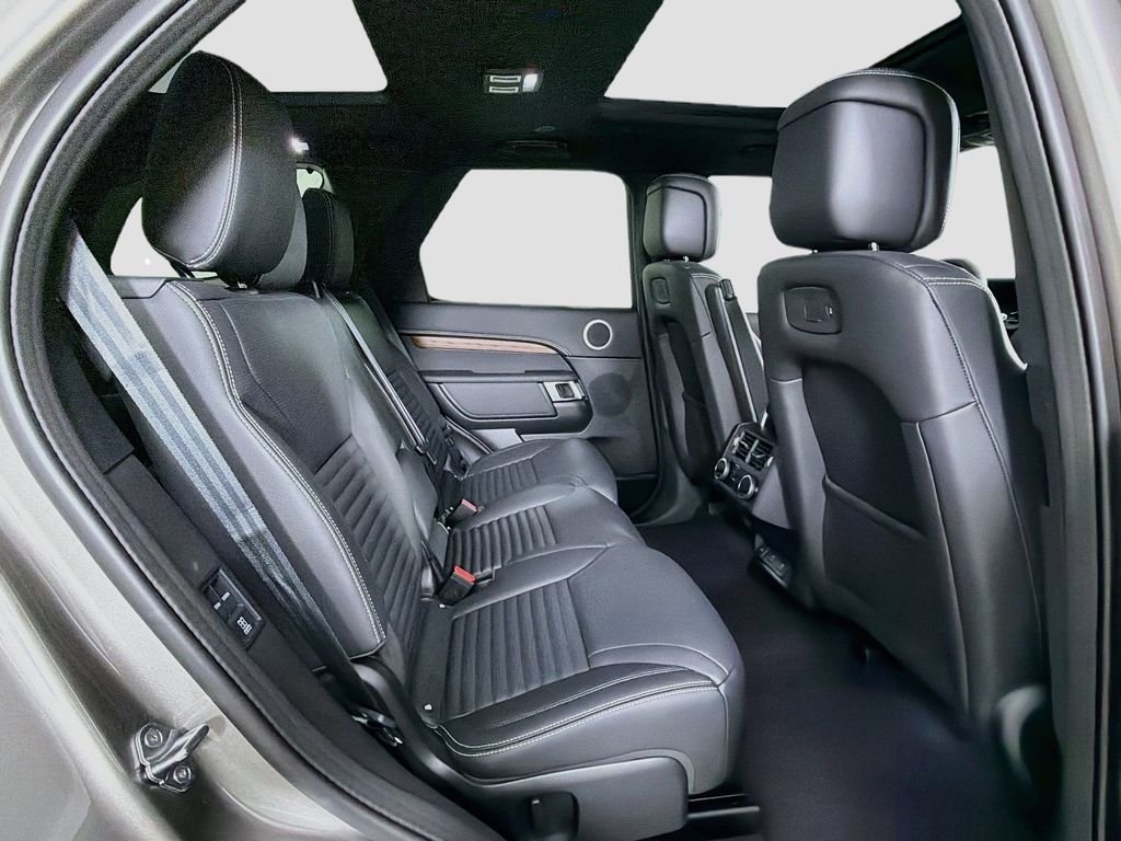 Certified Used 2025 Silver Land Rover Dynamic SE image 29