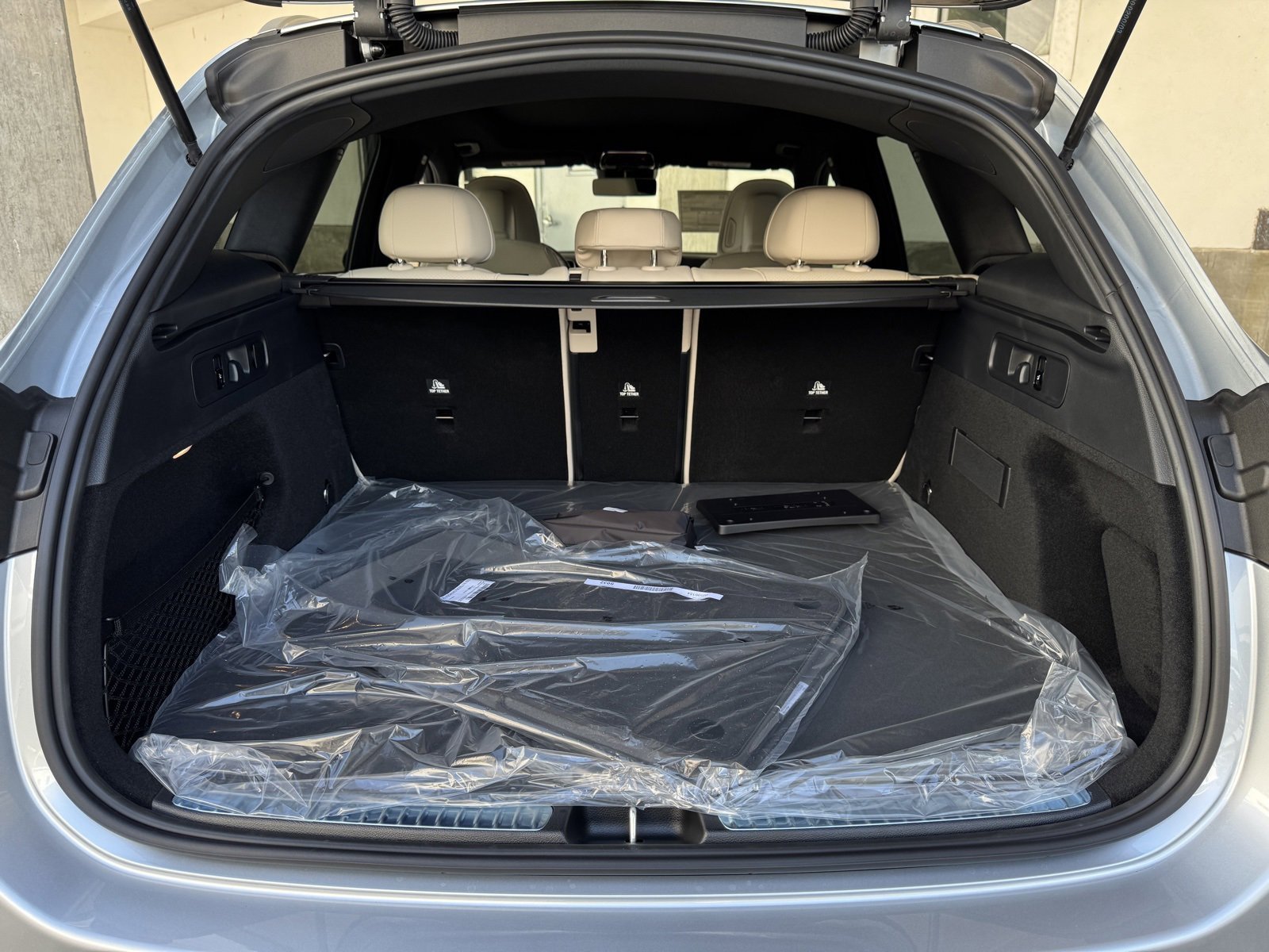New 2026 Cirrus Silver Metallic Mercedes-Benz GLC 300 image 45