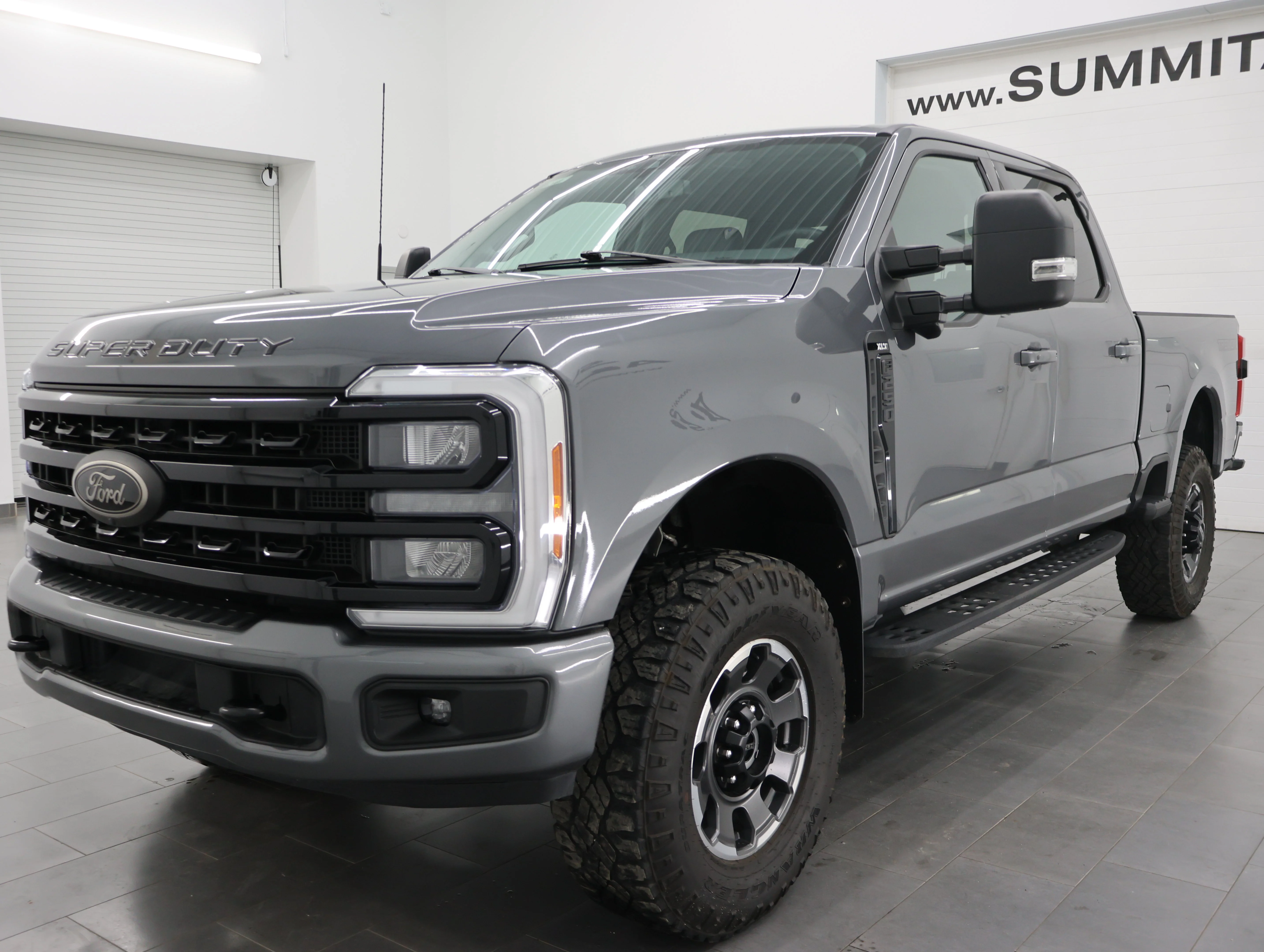 Used 2023 Carbonized Gray Metallic Ford XLT image 7