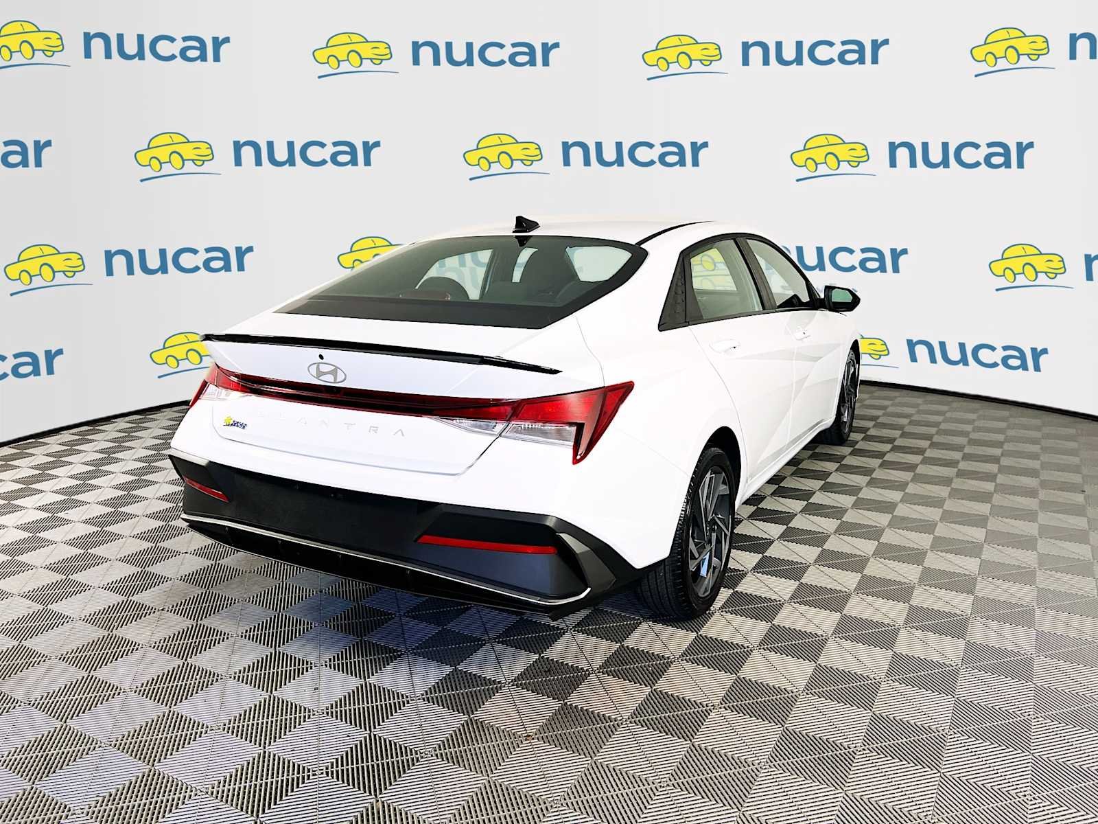 Used 2025 Serenity White Hyundai SEL Sport image 7