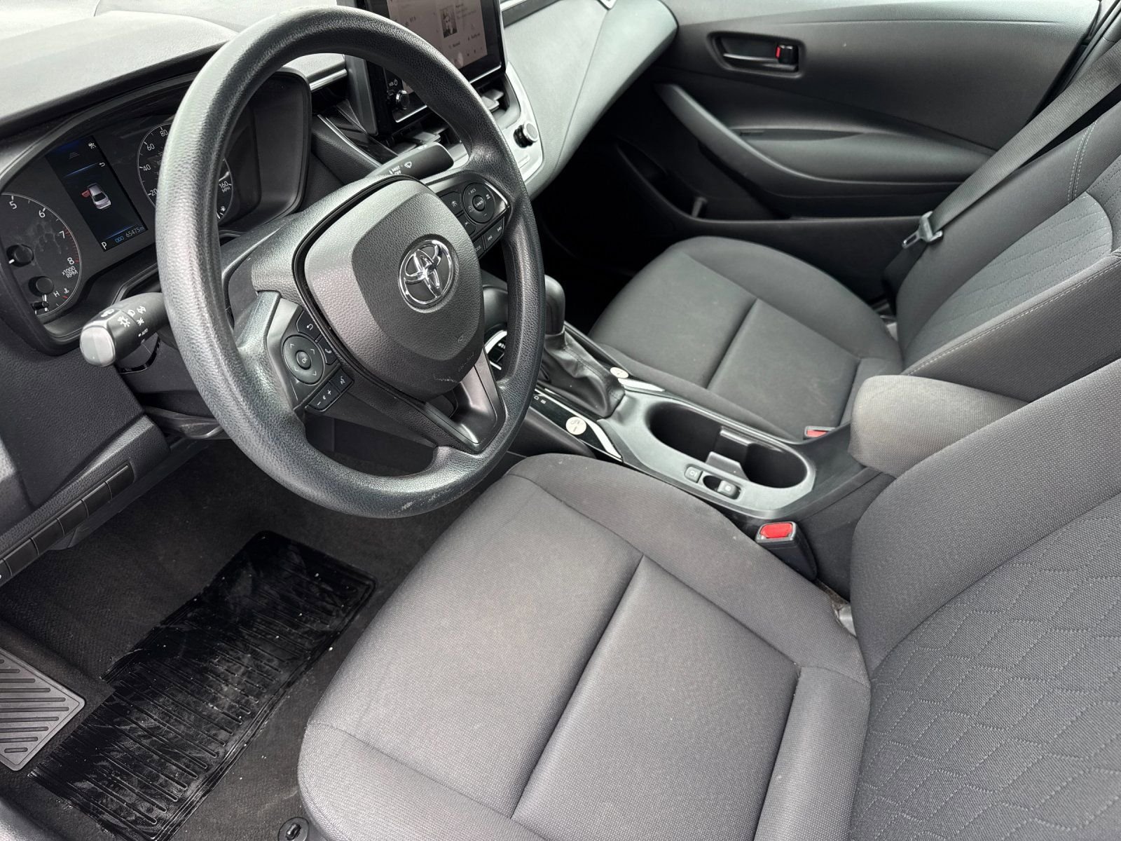 Used 2023 Silver Toyota LE image 9