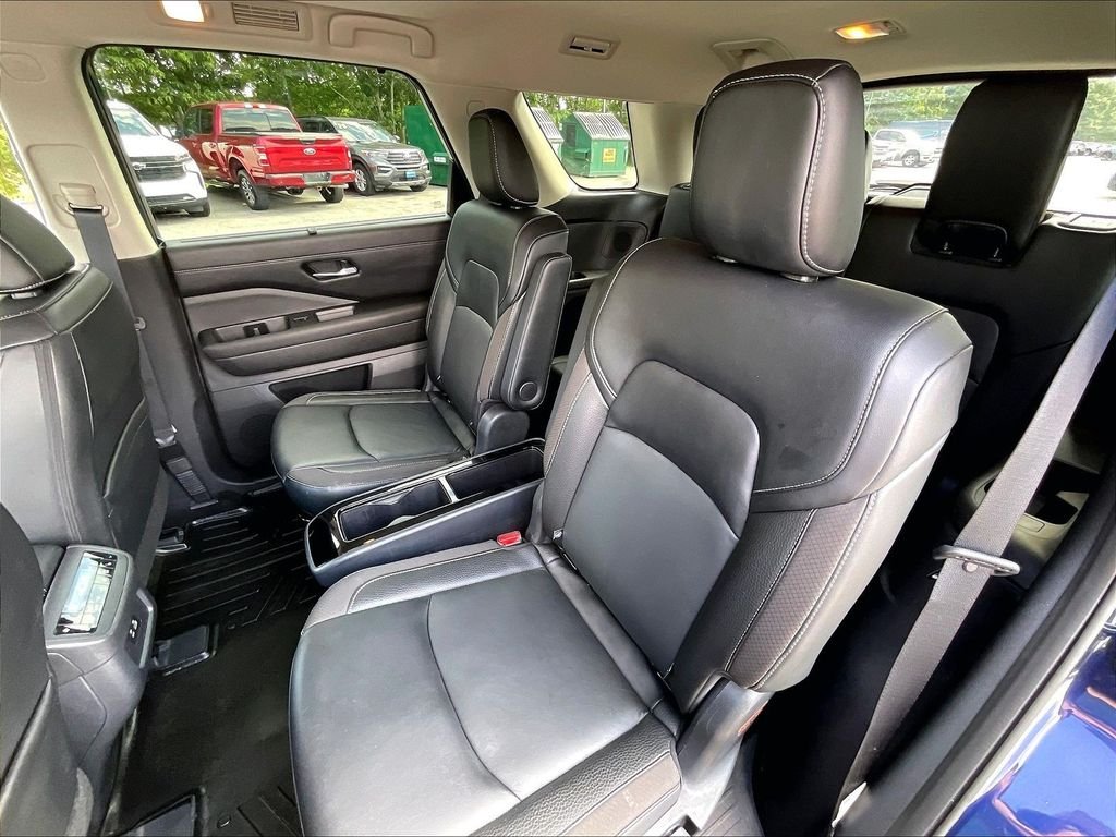 Used 2023 Deep Ocean Blue Pearl Nissan SL image 14