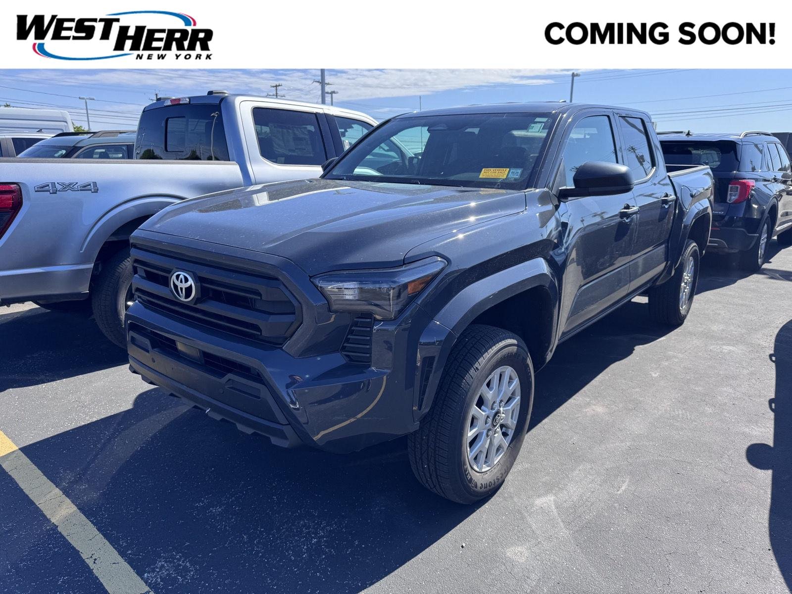 2025 Toyota Tacoma SR 4x4 Double Cab (6MT)'s photo