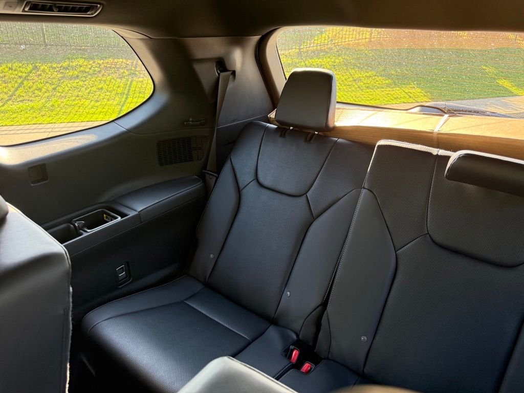 New 2026 Wind Chill Pearl Lexus TX 500h F SPORT PERFORMANCE PREMIUM AWD image 21