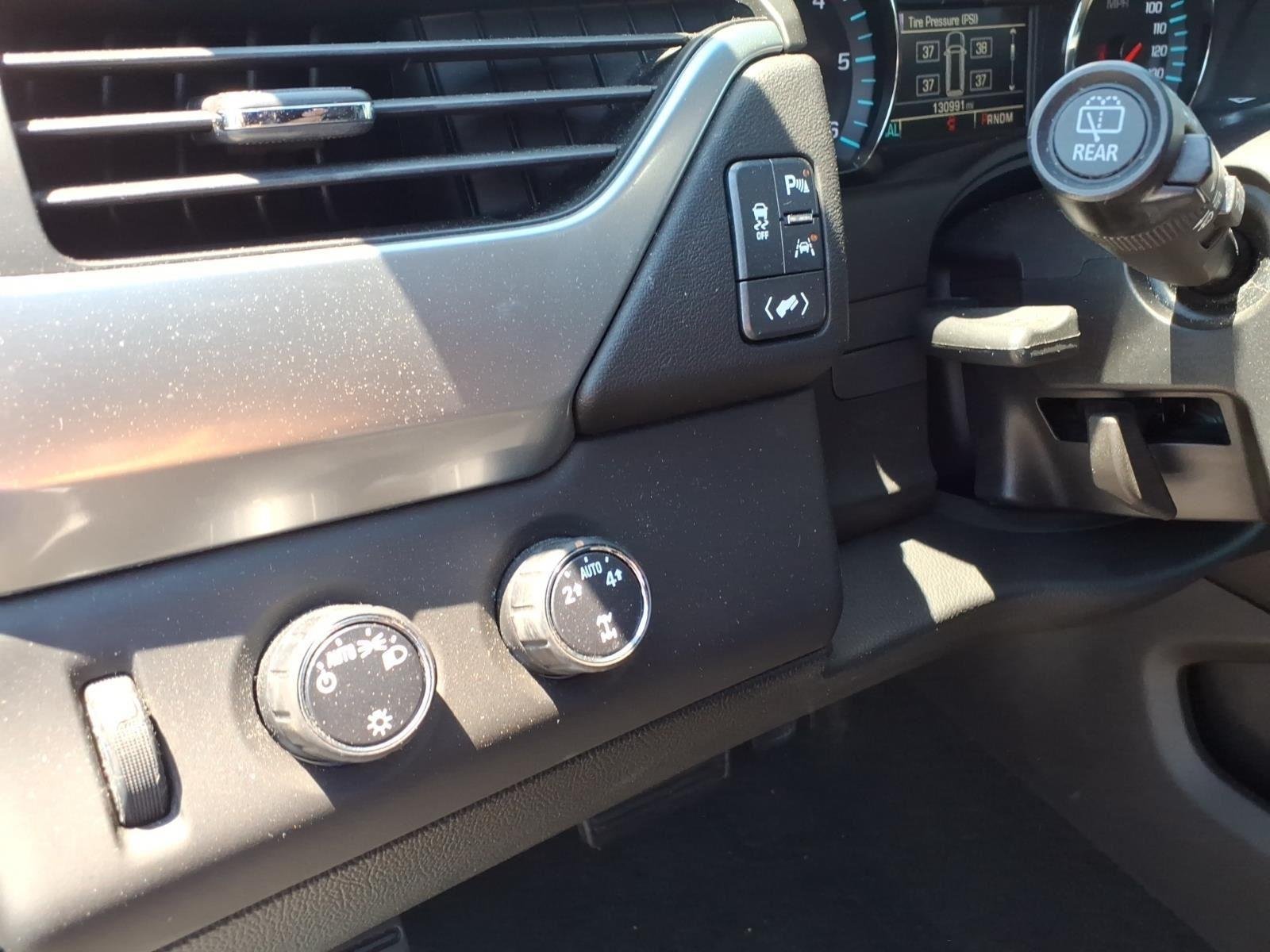 Used 2016 Silver Ice Metallic Chevrolet LT image 31
