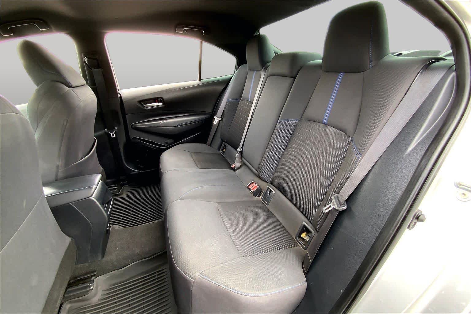 Used 2020 Classic Silver Metallic Toyota SE image 20