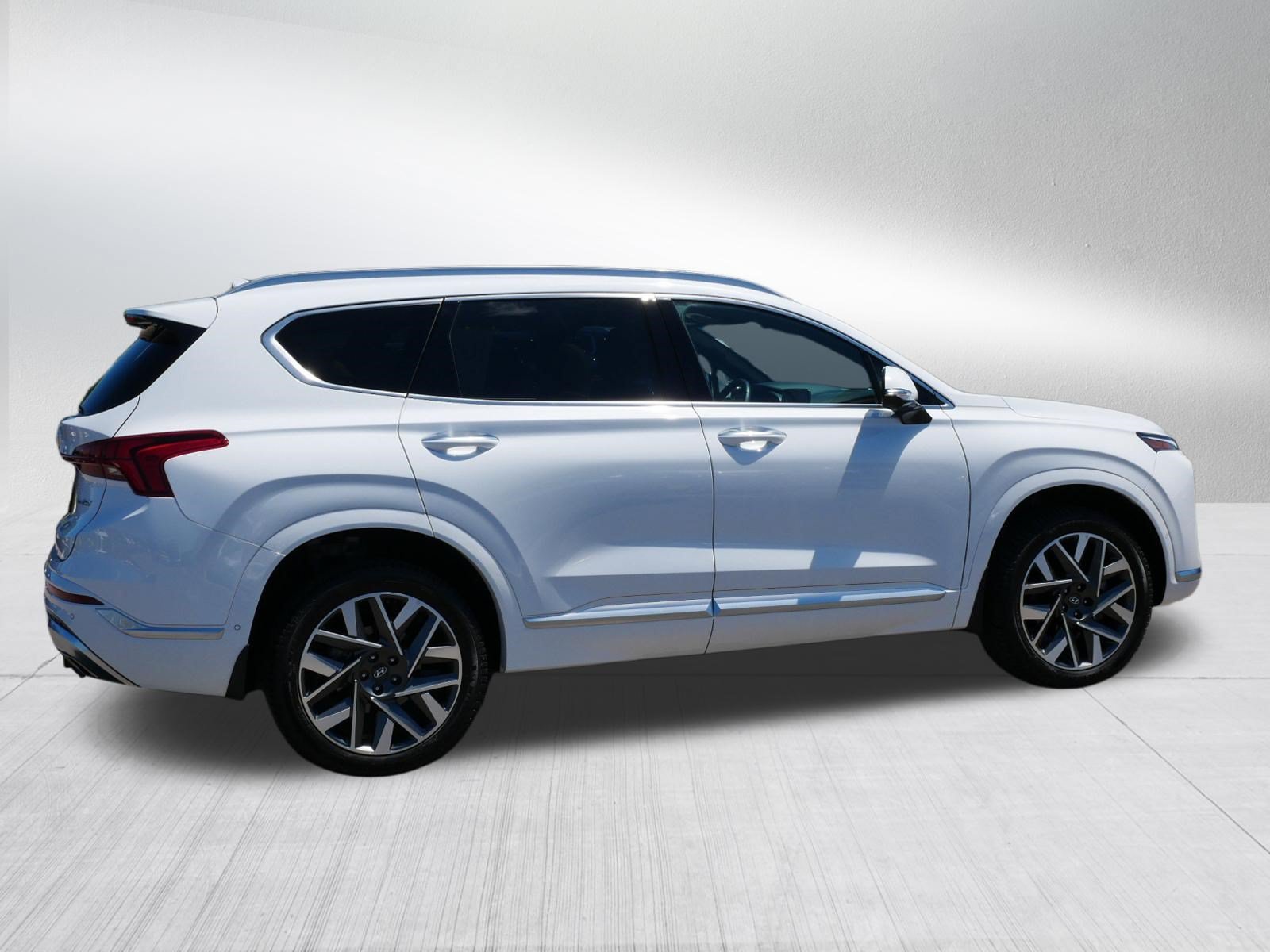 Certified Used 2023 Serenity White Pearl Hyundai Calligraphy image 8