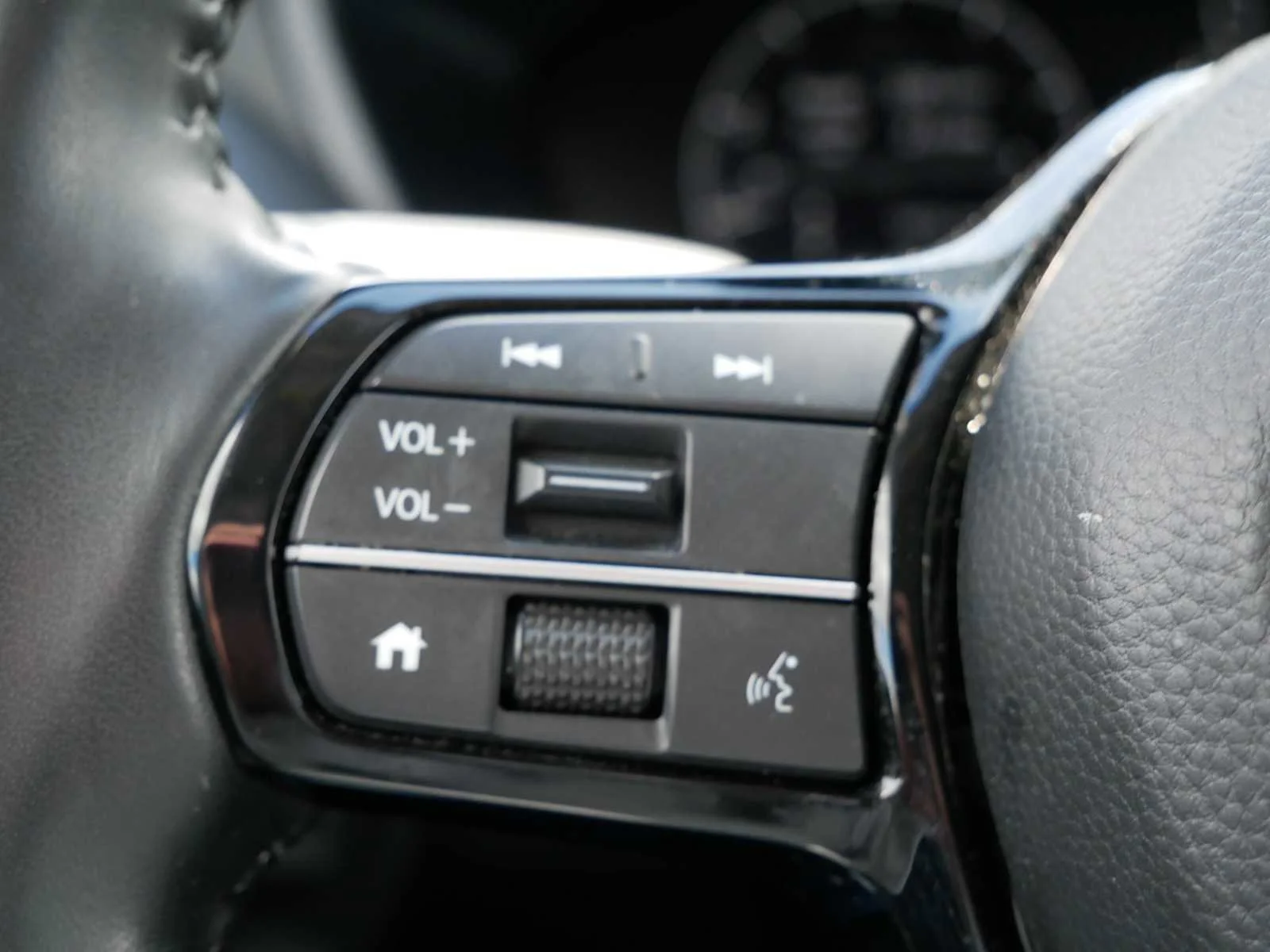 Certified Used 2024 Platinum White Pearl Honda EX-L image 67