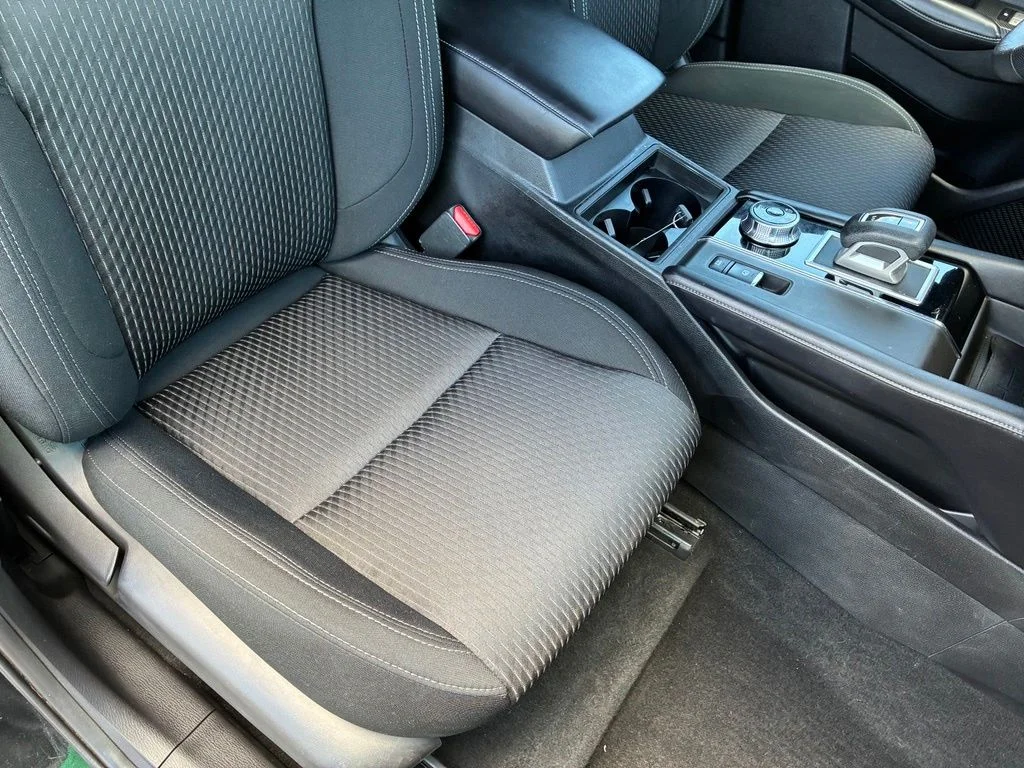 Used 2022  Mitsubishi ES image 35