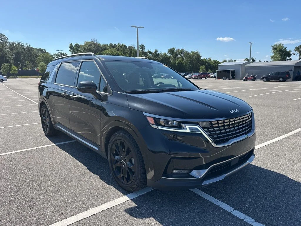 2024 Kia Sedona SX Prestige's photo