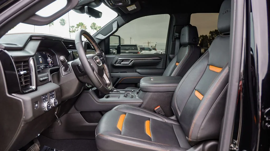 Used 2025 Black GMC AT4 image 21