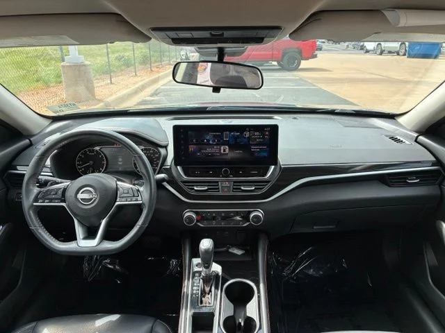 Used 2023 Gun Metallic Nissan 2.5 SR image 9