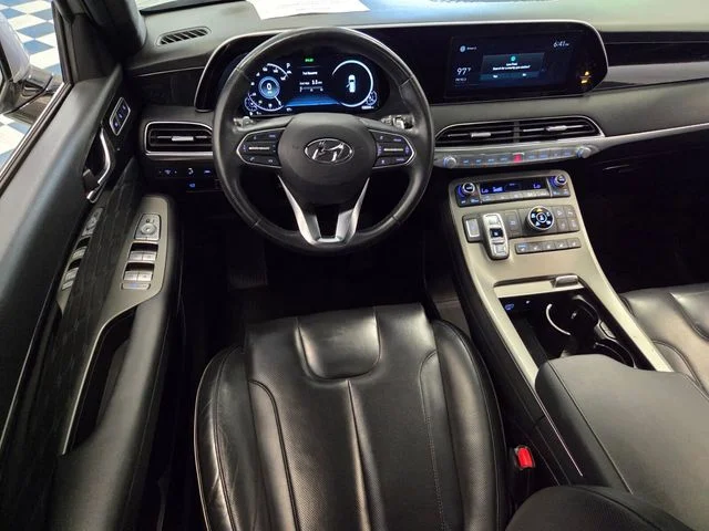 Used 2022 Silver Hyundai Calligraphy image 13