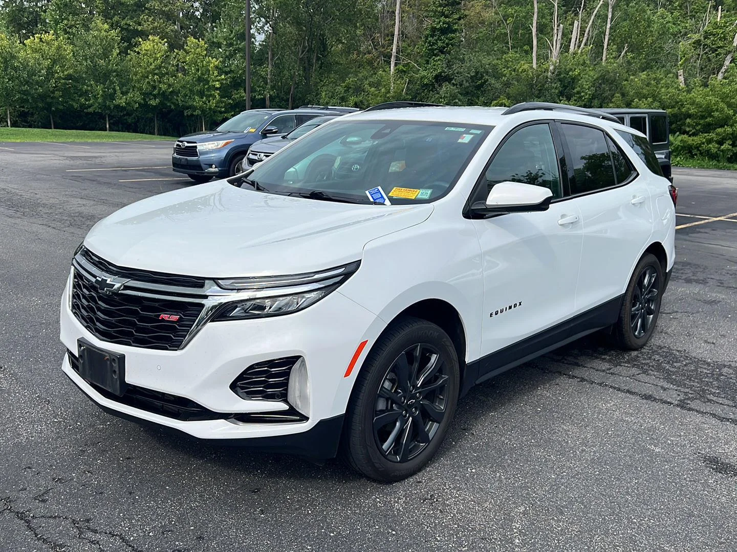 Used 2022 Summit White Chevrolet RS image 2