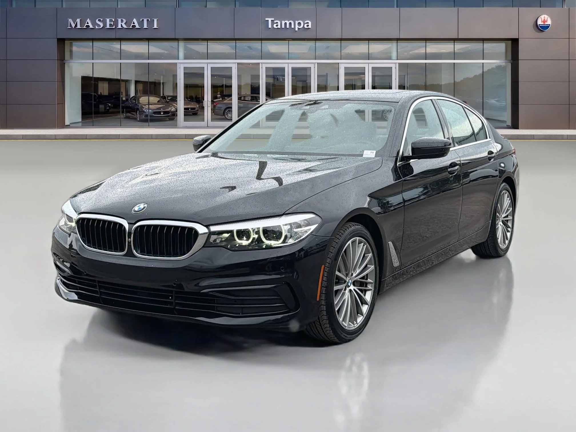 Used 2020 Black Sapphire Metallic BMW 530i image 7