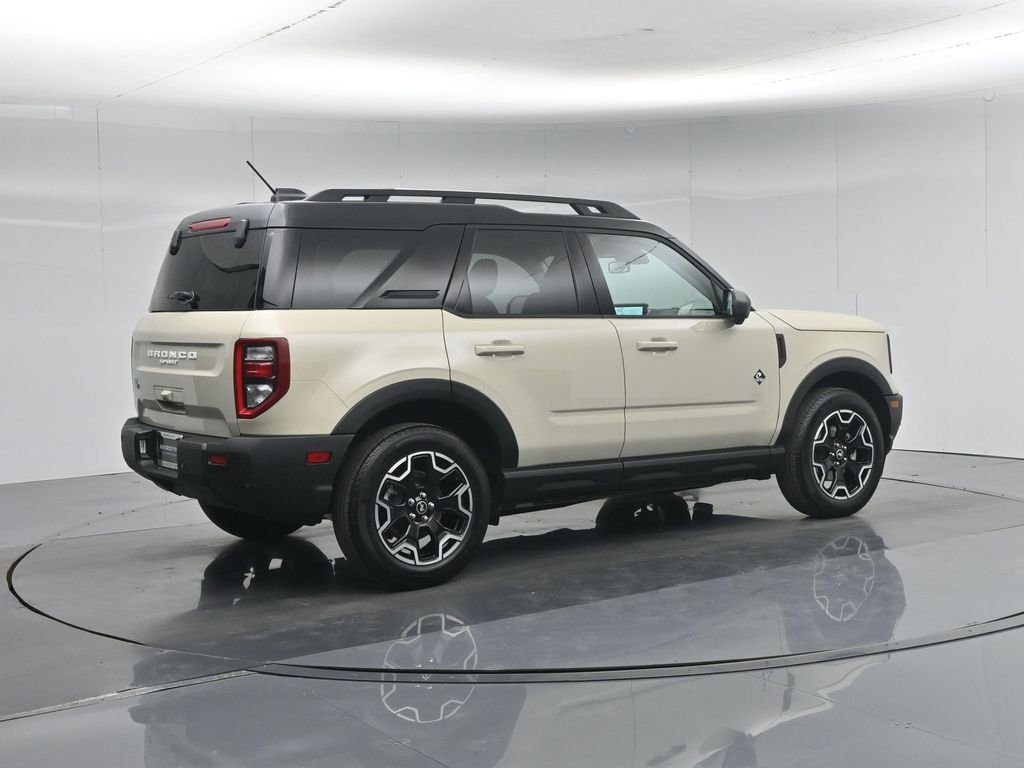 Certified Used 2025 Beige Ford Outer Banks image 30