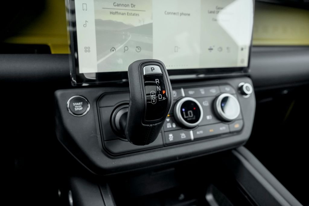 New 2026 Deep Sandglow Yellow Land Rover Trophy Edition image 15