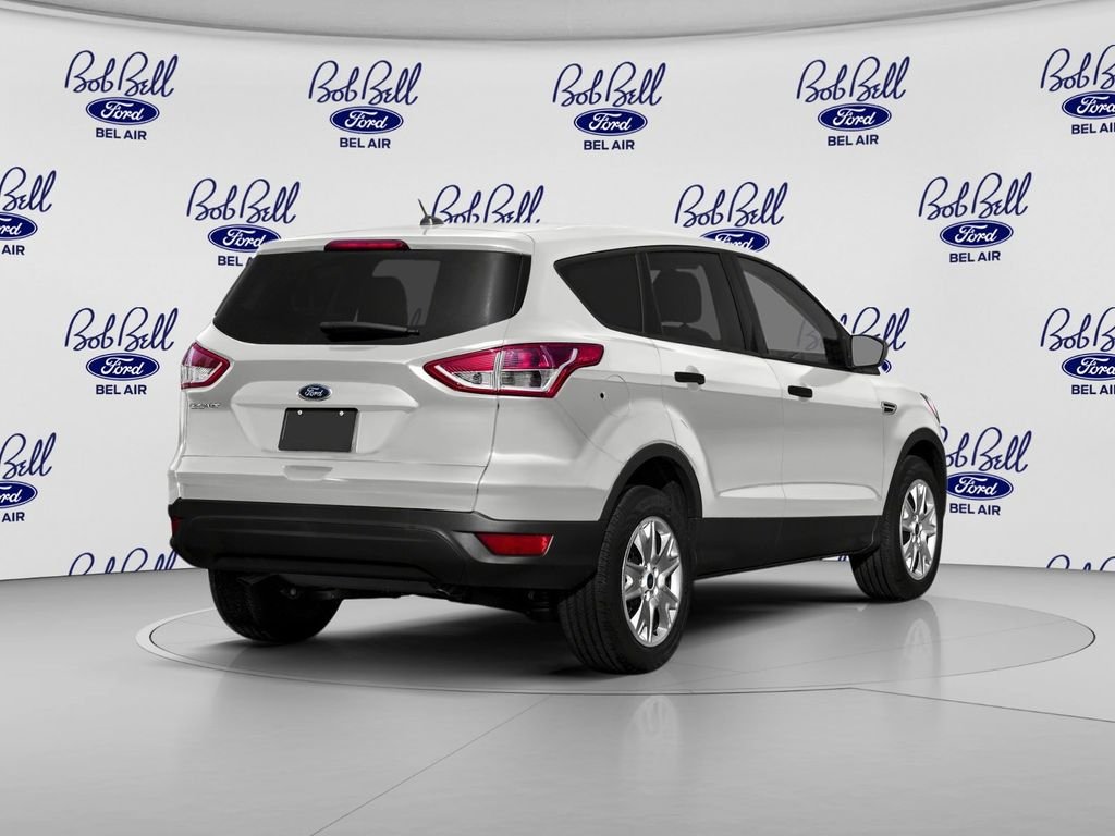 Used 2015 Oxford White Ford SE image 2