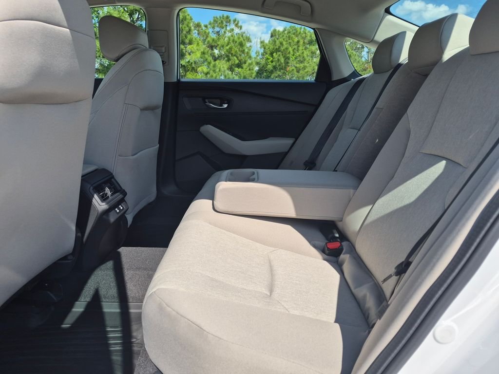 New 2026 Platinum White Pearl Honda LX image 14