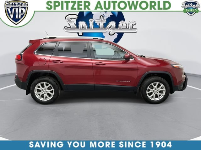Used 2015 Deep Cherry Red Crystal Pearlcoat Jeep Latitude image 12