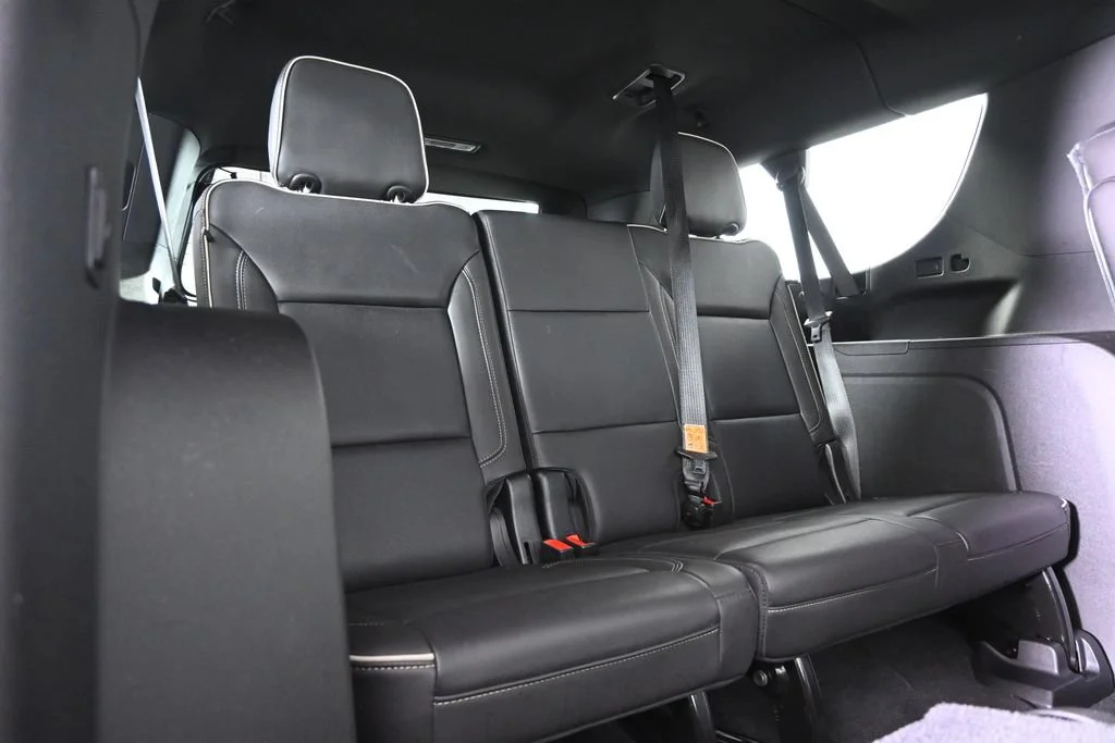 Used 2021 IRIDESCENT PEARL TRICOAT Chevrolet Premier image 17