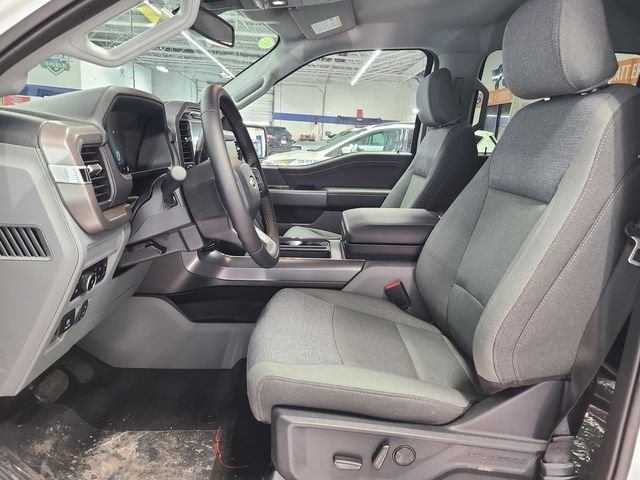 2025 Ford F-150 XLT - Photo 15