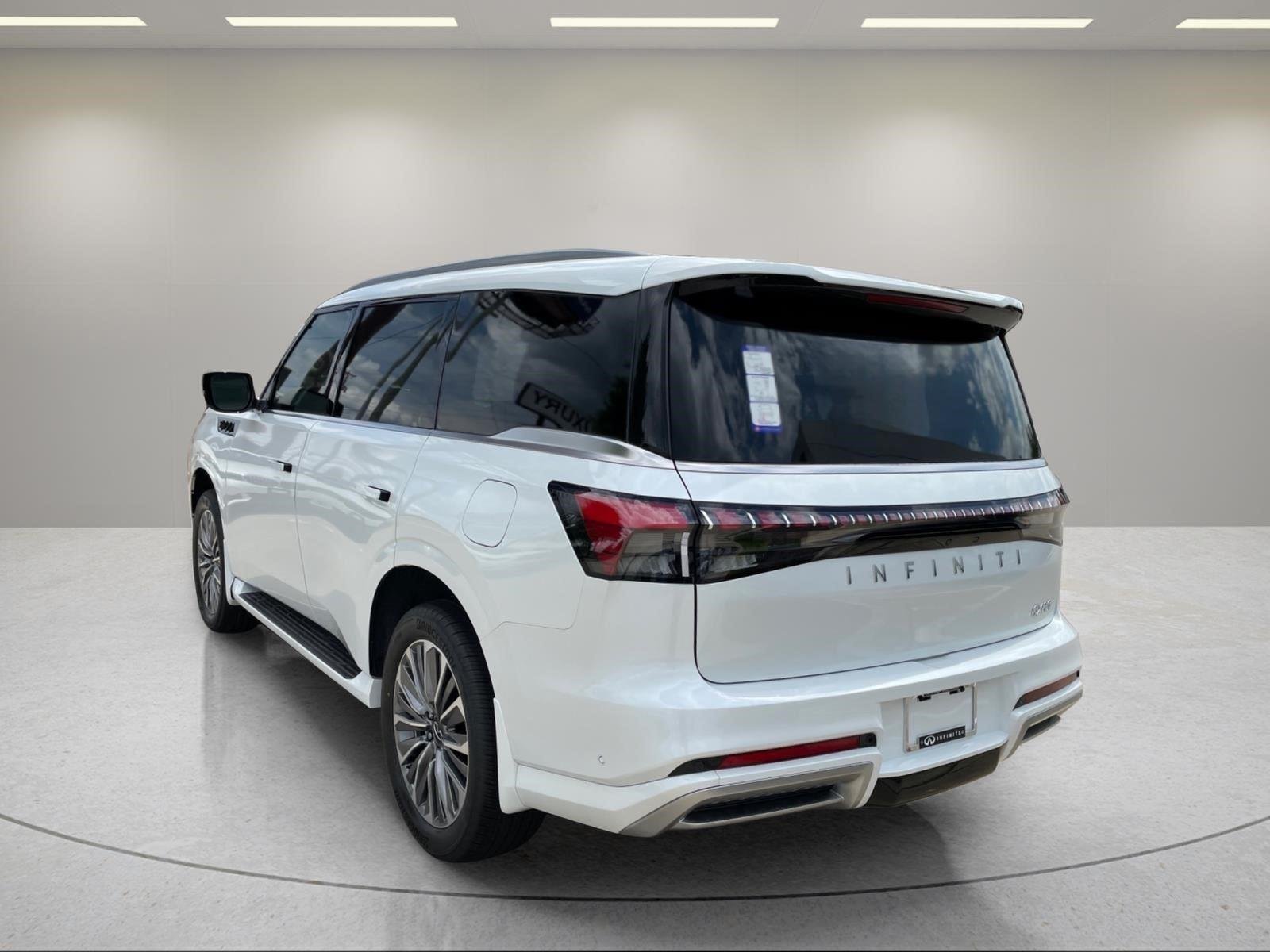 2026 INFINITI QX80 Luxe - Photo 3