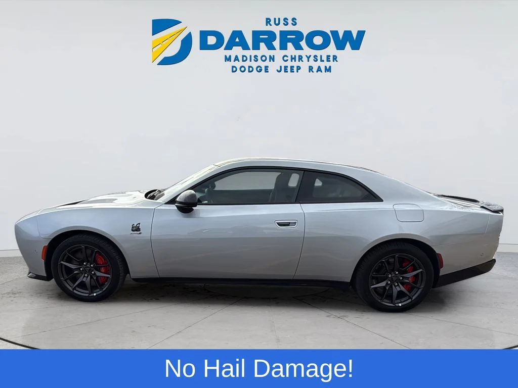 Used 2024  Dodge R/T Scat Pack image 2